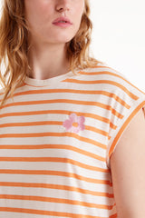 Camiseta estampado de rayas naranjas